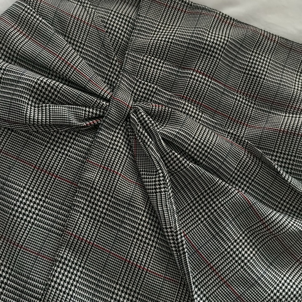 BY THE WAY REVOLVE MINI SKIRT - Picture 2 of 4